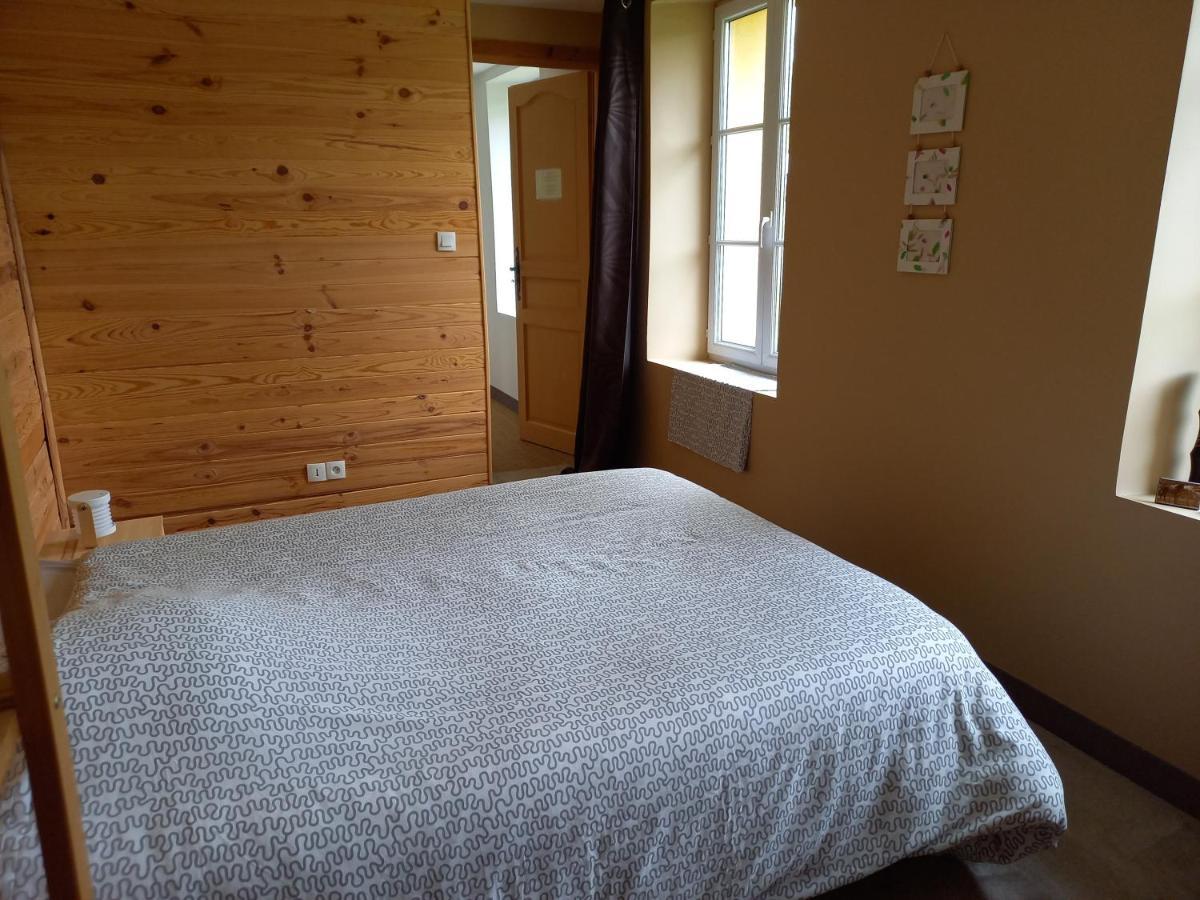 La Fermette - Chambres D'Hotes Dans Environnement Calme Et Arbore Saint-Jean-des-Baisants Εξωτερικό φωτογραφία